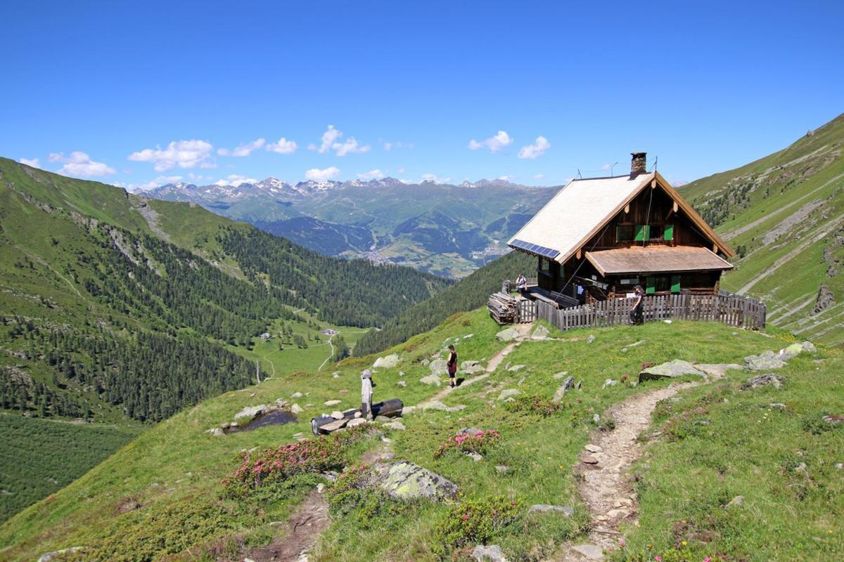 Haus Tirol Appartements Ried im Oberinntal Bagian luar foto
