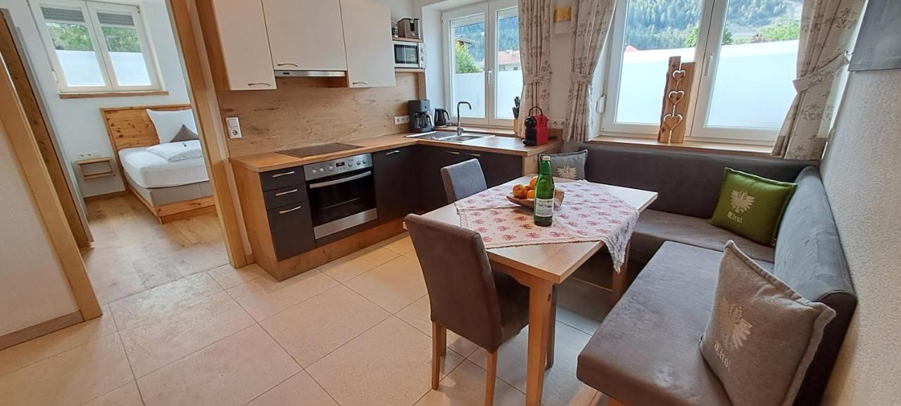 Haus Tirol Appartements Ried im Oberinntal Bagian luar foto