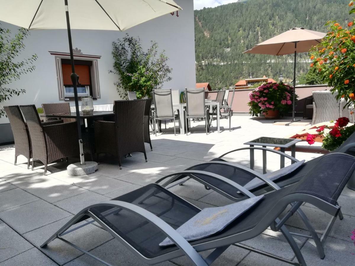Haus Tirol Appartements Ried im Oberinntal Bagian luar foto